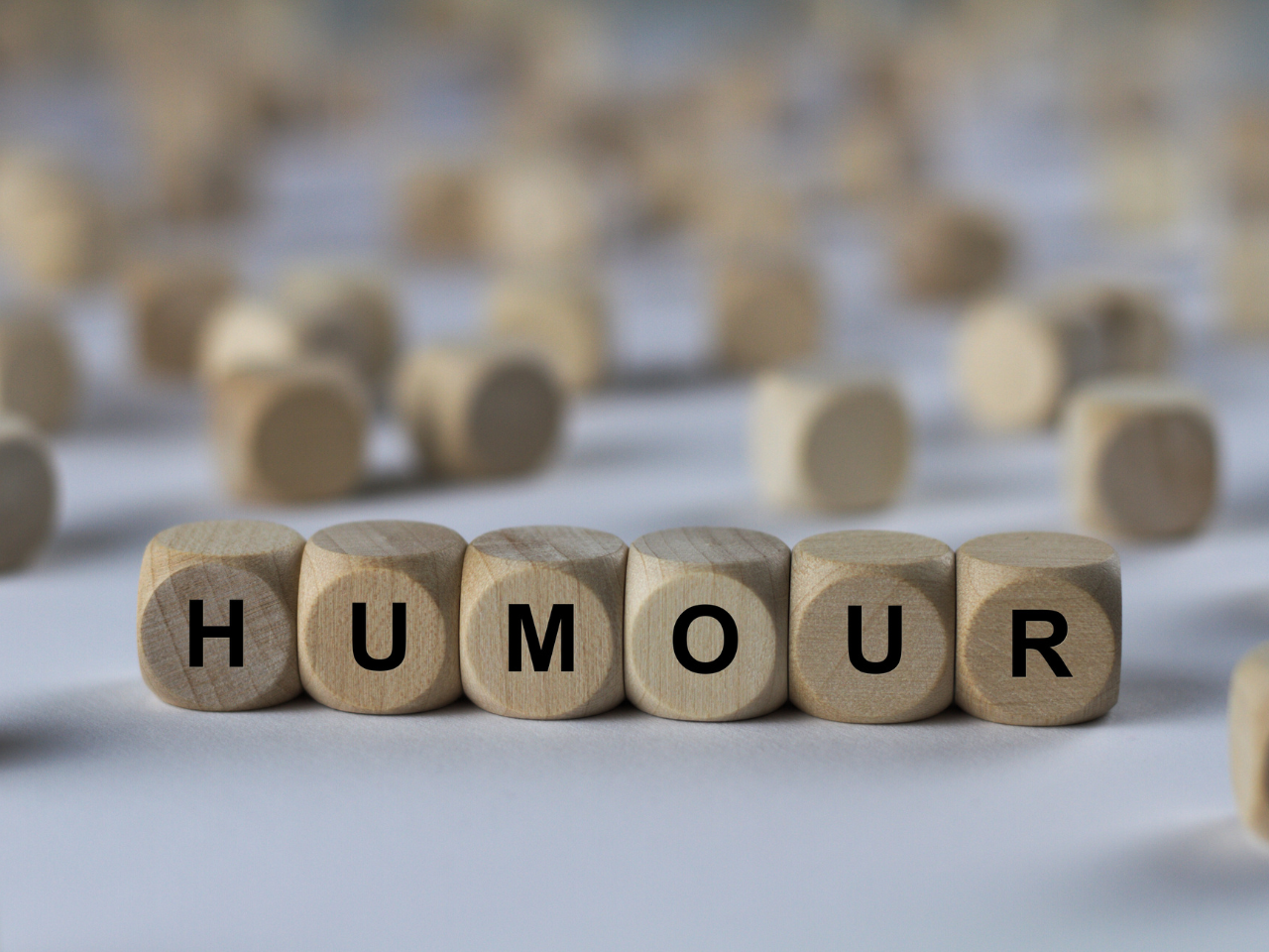 雑談が苦手でも大丈夫。ユーモアはセンスではなく「型」で身につきます